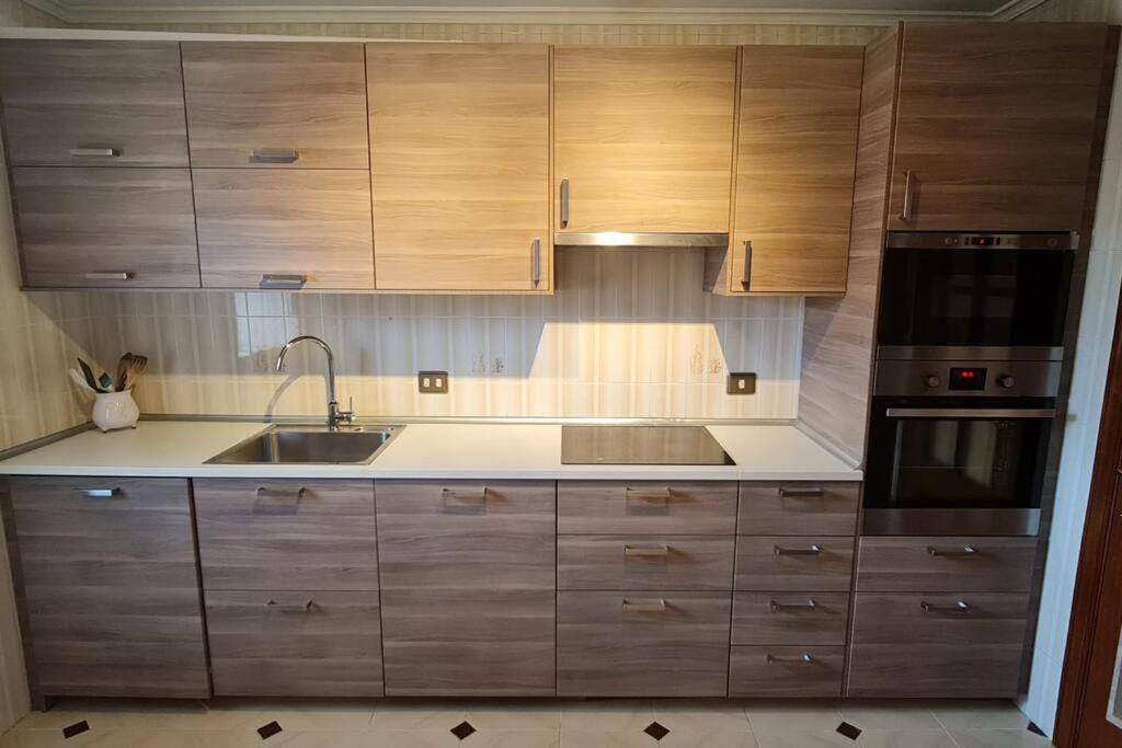 Apartamento Malzapatu - 4 Dormitorios - 利亚内斯 外观 照片